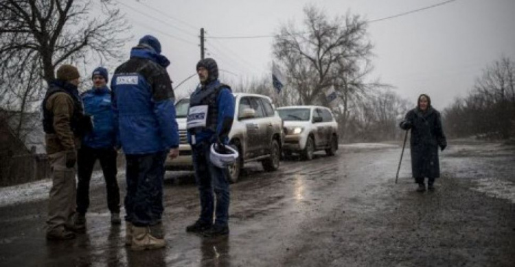 В районе Авдеевки зафиксированы взрывы неопределенного происхождения