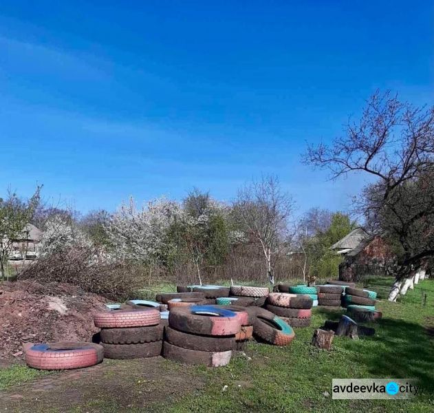 В Авдіївці в рамках еко-акції позбуваються автомобільних шин 