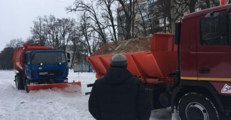 В Авдеевке борются с ударом стихии (ФОТО)