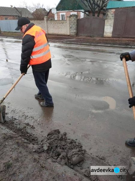 В Авдеевке проведен ряд работ по очистке города от мусора (ФОТОФАКТ)