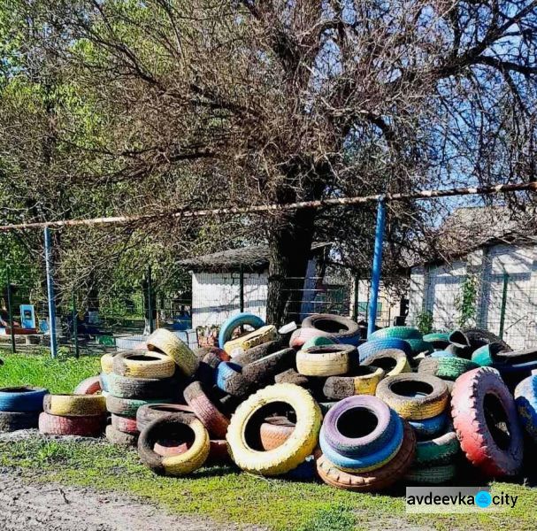 В Авдіївці в рамках еко-акції позбуваються автомобільних шин 