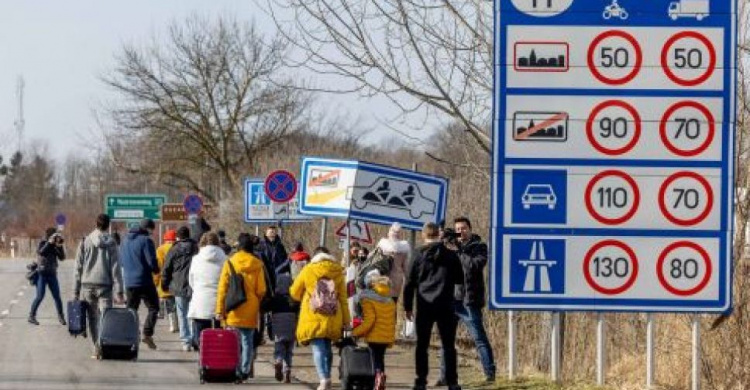 Легалізація українців в ЄС. Чому тимчасовий захист краще статусу біженця