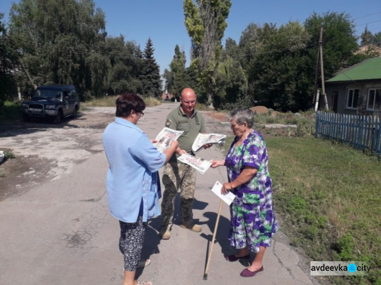 Неделя добрых дел: авдеевские «симики» радовали детей и взрослых (ФОТО)