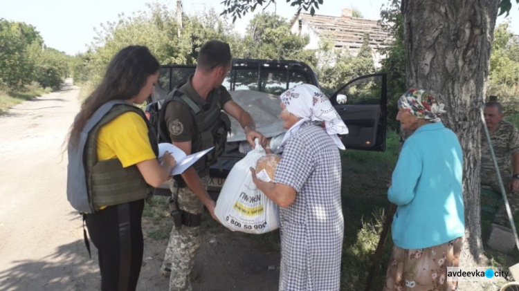 Авдеевские «симики» облегчили жизнь прифронтовых поселков (ФОТО)