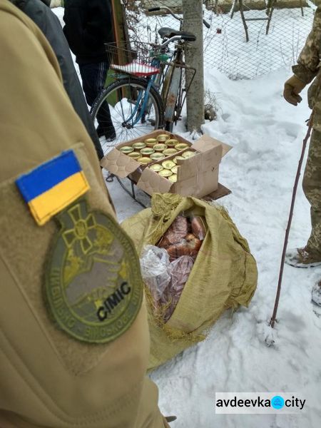 "Симики" доставили гуманитарку  в два недавно освобожденных села  на Донетчине (ФОТО)