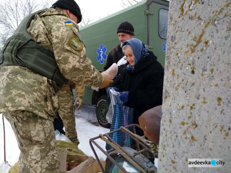 "Симики" доставили гуманитарку  в два недавно освобожденных села  на Донетчине (ФОТО)