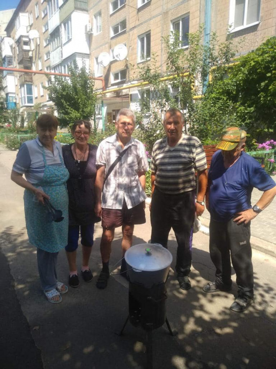 Група Метінвест підтримує мешканців Авдіївки