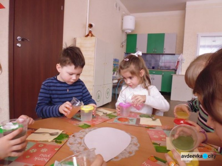 В Авдеевке необычно отметили Всемирный день воды (ФОТО)