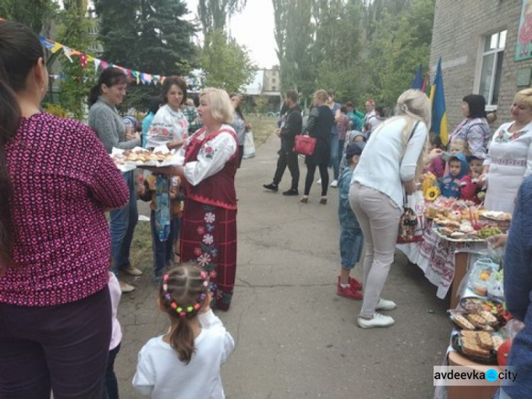 Ярмаркой, выставками и флешмобом отметили в детсадах юбилей Авдеевки (ФОТО)