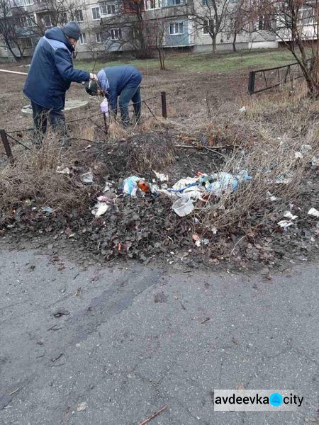 В Авдеевке проведен ряд работ по очистке города от мусора (ФОТОФАКТ)