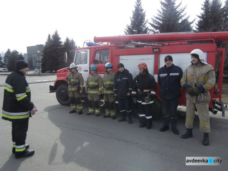 В Авдеевке стараются сделать избирательные участки безопаснее (ФОТО)