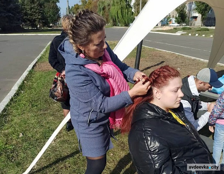 Рік тому у День людей похилого віку в Авдіївці вперше провели яскравий фестиваль «Ретро NEW осінь»: як це було