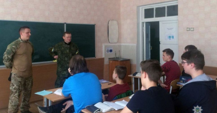 В Авдеевке учили быть добрее