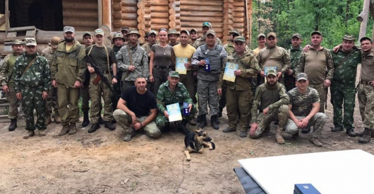 Под Авдеевкой наградили бойцов 39-го добровольческого батальона (ФОТО)