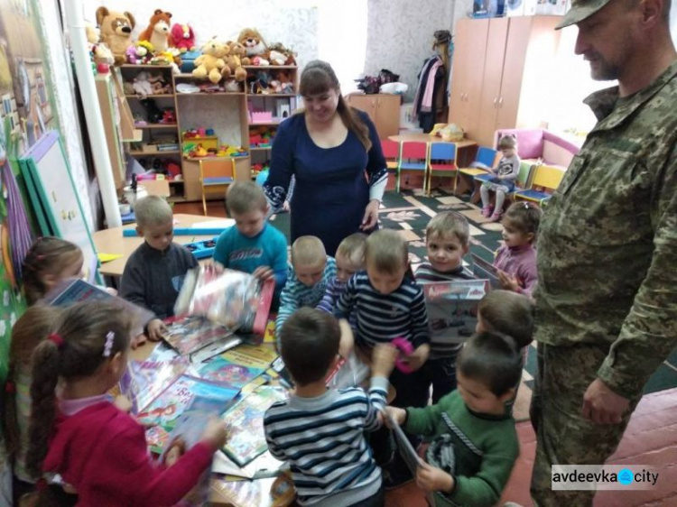 Авдеевские «симики» оказывали помощь гражданскому населению