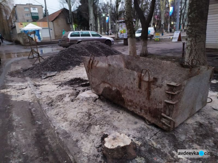 В Авдеевке скандал на стройке повреждённого дома (ФОТО)