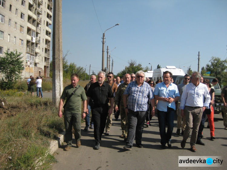 Жебривский: Боевики хотели войти в опустевшую Авдеевку (ФОТО)