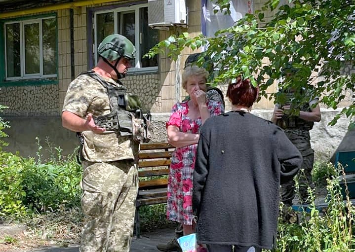 Авдіївку відвідали представники Черкащини з конкретними пропозиціями щодо евакуації місцевих до Умані