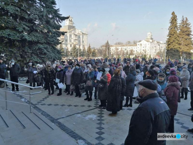 В Краматорске и Славянске прошли митинги против коммунальных тарифов