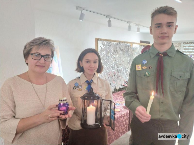 В Авдіївку пластуни доставили Вифлеємський вогонь миру (ФОТО та ВІДЕО)