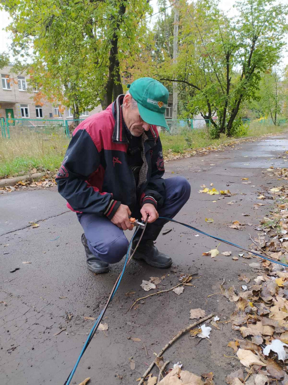 Фахівці "Служби єдиного замовника" продовжуюють нести комунальну варту в Авдіївці