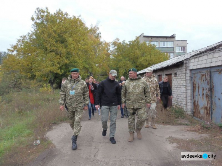 На Донетчине побывал «десант» сенаторов и евроинтеграторов (ФОТО)