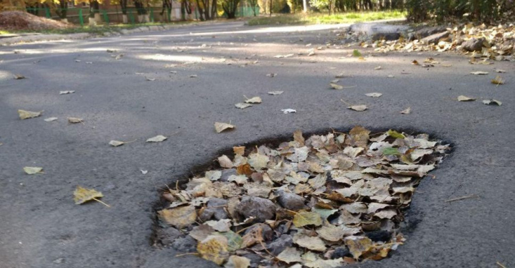 ОПРОС. В Авдеевке водители оценили состояние городских дорог (ФОТО/ ВИДЕО)