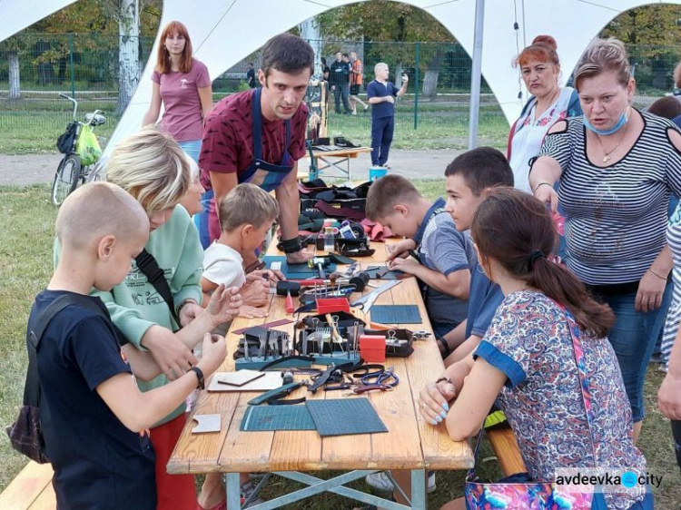 В Авдеевке состоялся грандиозный молодёжный фестиваль "Робимо українське"