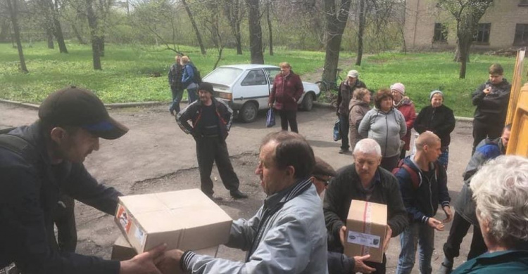 В Авдіївку з Волині передали гуманітарний вантаж