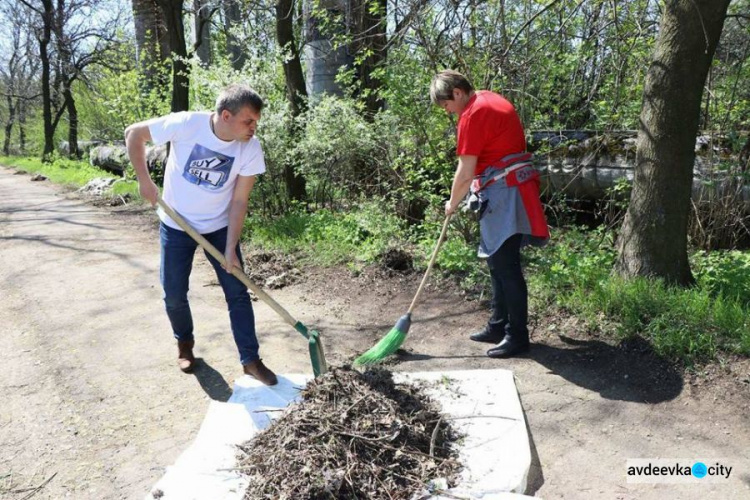 Заводчане АКХЗ провели  волонтерскую экологическую акцию «Чистый город» (ФОТОФАКТ)