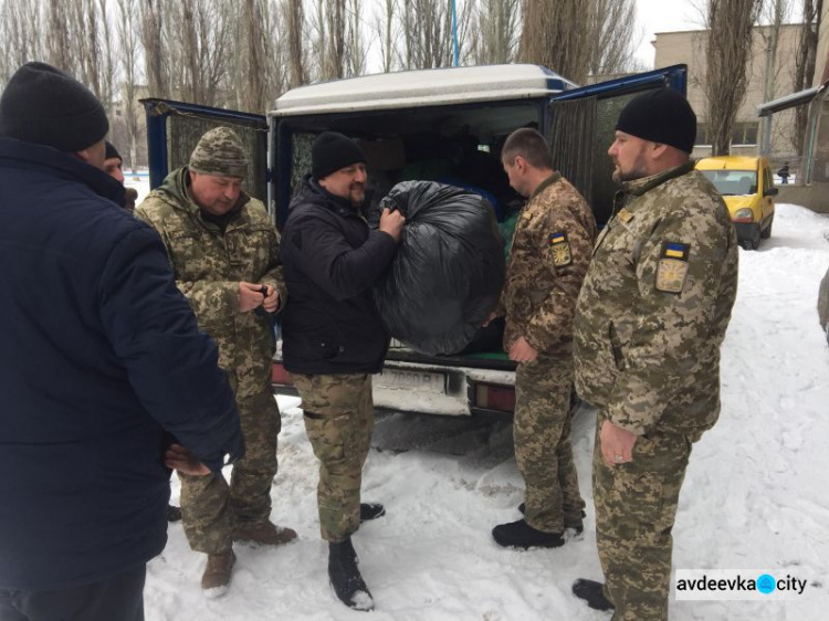 Дети из Ровно собрали подарки детям Авдеевки