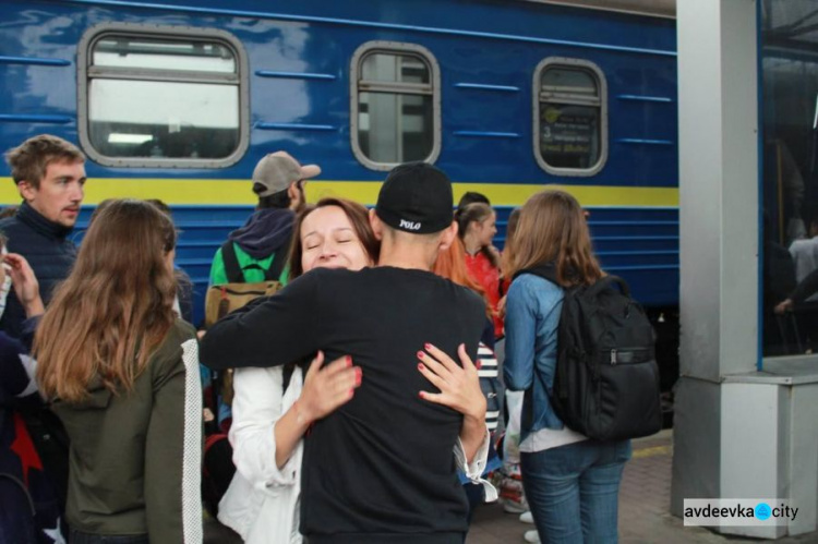 Авдеевские дети в Киеве: Когда мы приехали, нас обнимали