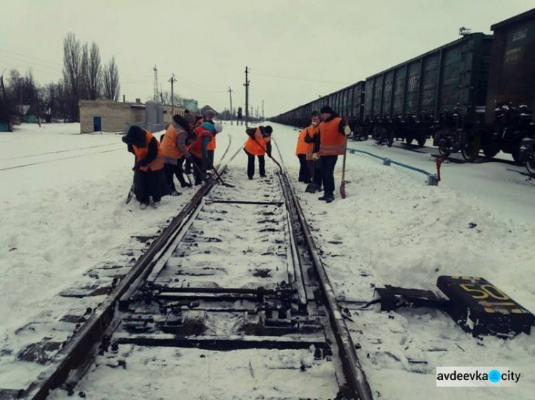 Непогода не повлияла на движение поездов в Донецкой области: все работает как часы