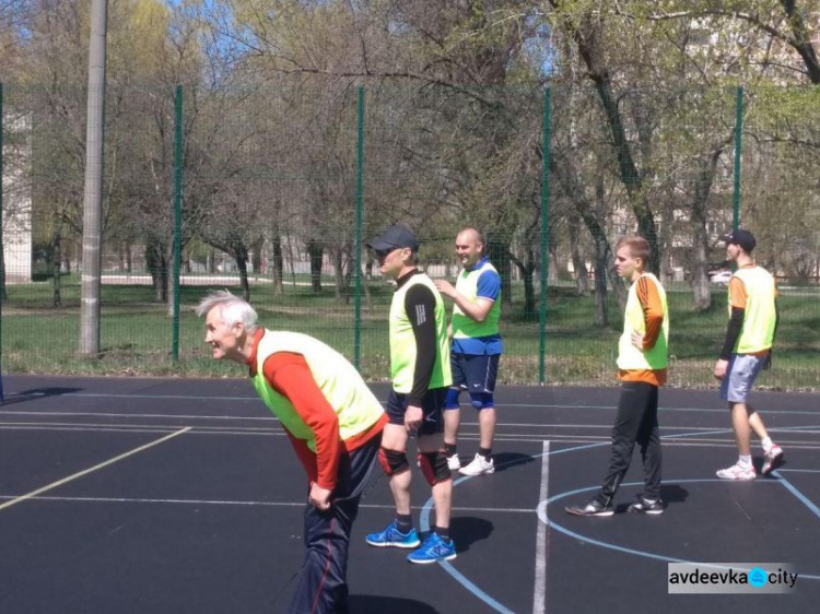 В Авдеевке состоялась волейбольная битва (ФОТОРЕПОРТАЖ)