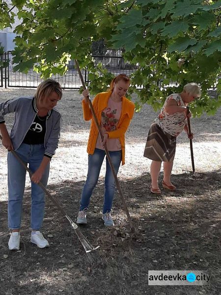 Авдеевцы навели порядок в родном городе