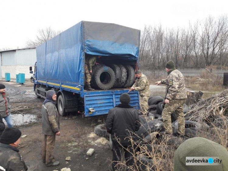 Военкомат помог защитникам Авдеевки: появились фото