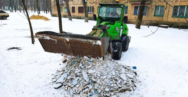 Комунальники Авдіївки нагадують: влаштовувати стихійні звалища на території міста заборонено