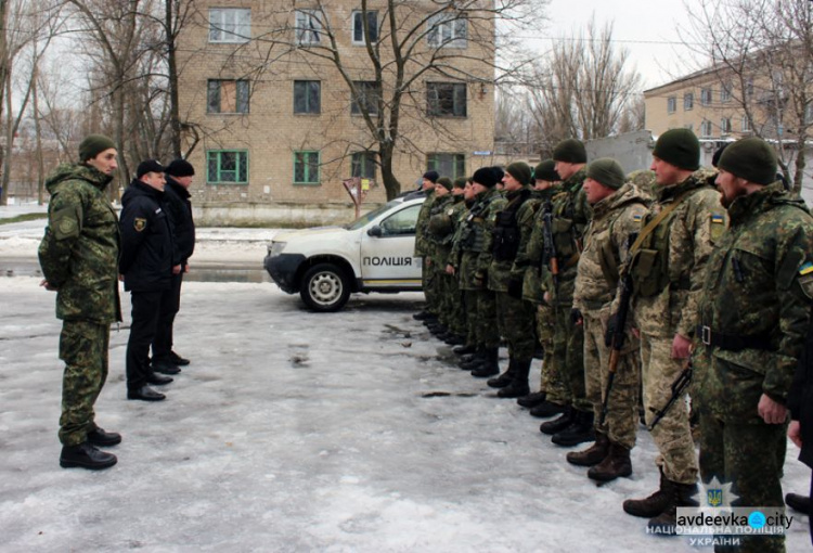 На охрану Покровской оперзоны вышли полиция и общественные формирования (ФОТО)