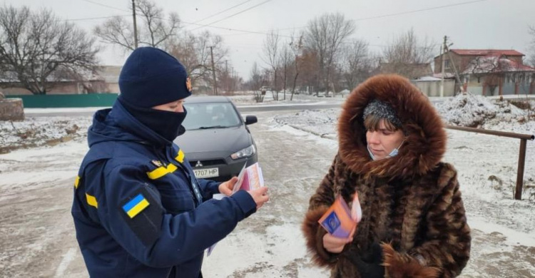 Фахівці ДСНС розповіли авдіївцям про основні протипожежні заходи