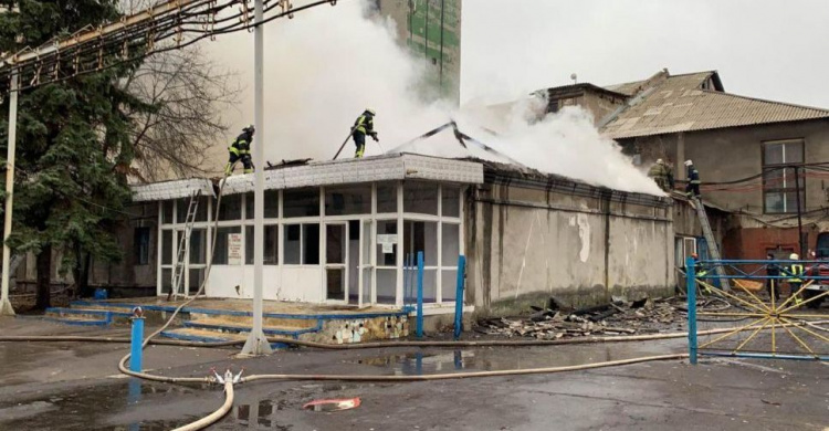 На Донеччині палає шахта: рятівникам вдалося взяти пожежу під контроль (ФОТОФАКТ)