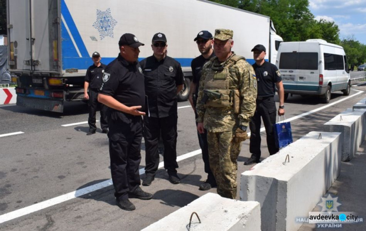 Стопконтроли в Донецкой области пресекли около ста попыток вывоза оружия и боеприпасов