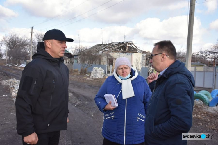 Жителям обстрелянного поселка в Покровском районе ДонОГА поможет восстановить дома