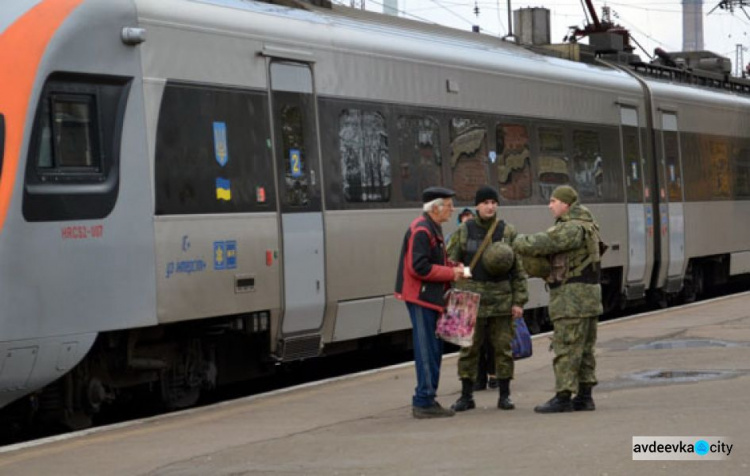 На Донетчине  поезда и автобусы попали под особый контроль из-за  любителей "сувениров  из АТО" (ФОТО)