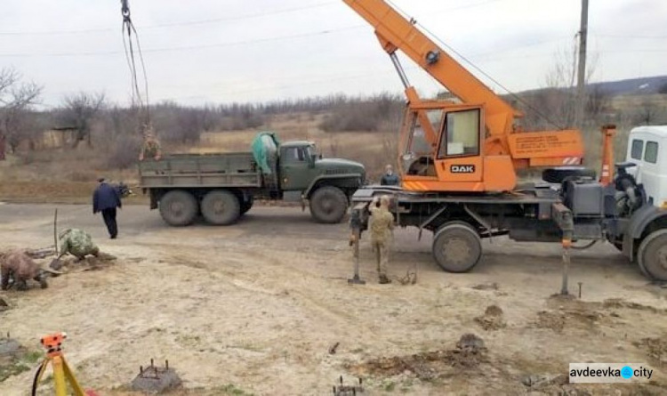 В Авдіївці удосконалюють меморіальний комплекс на "промці"