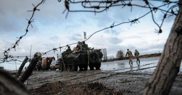 Сутки в АТО: Двое украинских военных получили боевые травмы