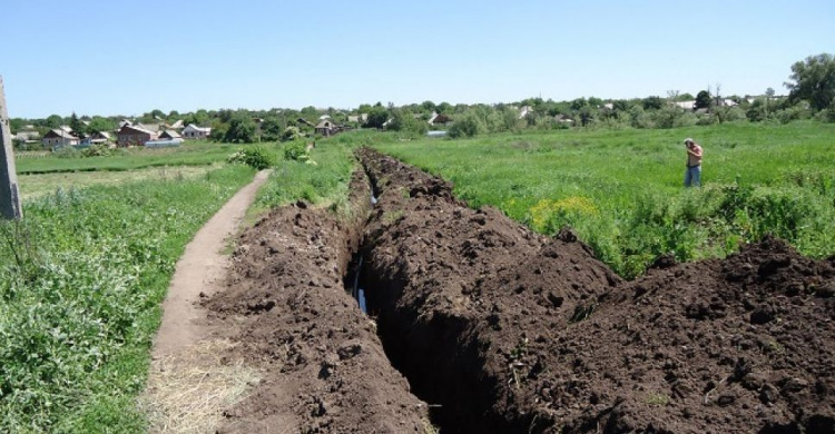 В Авдеевке провели важные водные работы