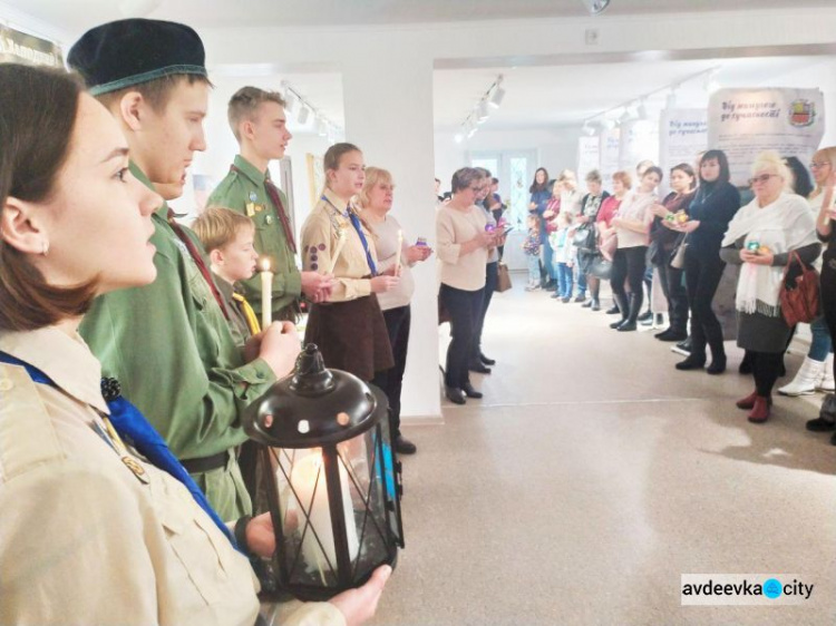 В Авдіївку пластуни доставили Вифлеємський вогонь миру (ФОТО та ВІДЕО)