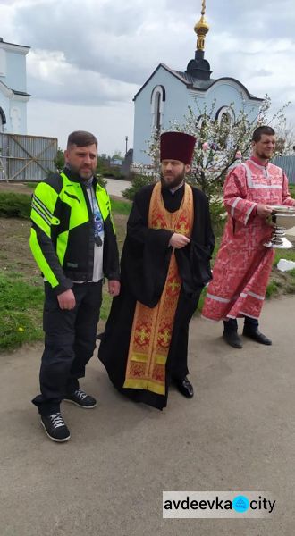 В Авдіївці байкерів благословили на новий мотосезон