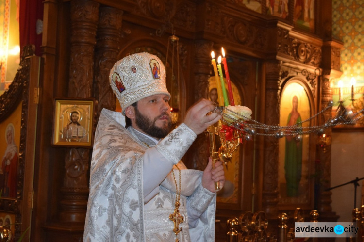 Авдеевка отметила светлый праздник Пасхи (ФОТООТЧЕТ)