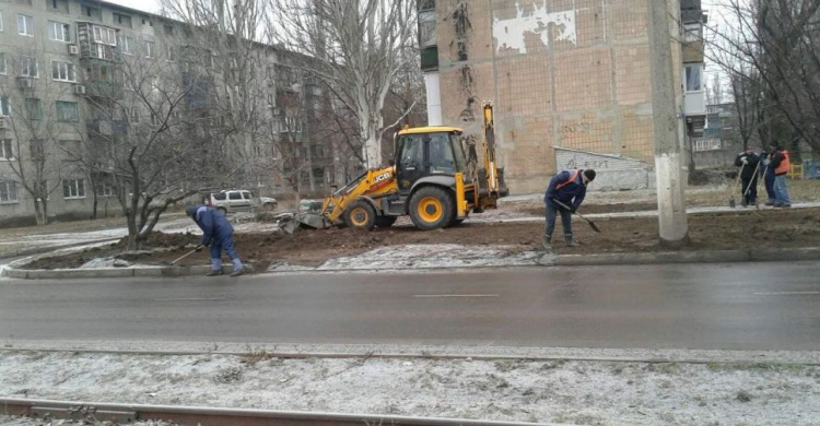 Коммунальщики Авдеевки провели традиционный "Чистый четверг"